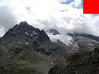 Blick zurueck zu Silvrettahorn und Schneeglocke